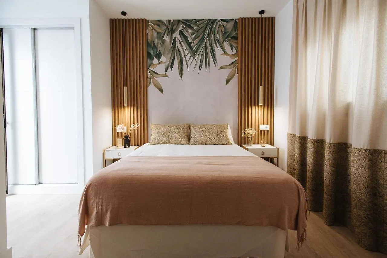 Azafran Suite Apartment Seville 0*,